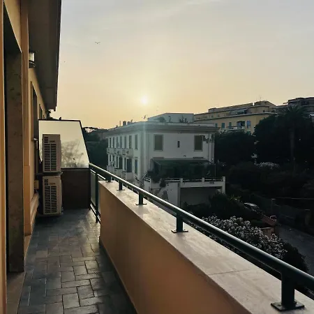 Newhouse Victoria - Sea View Apartmán